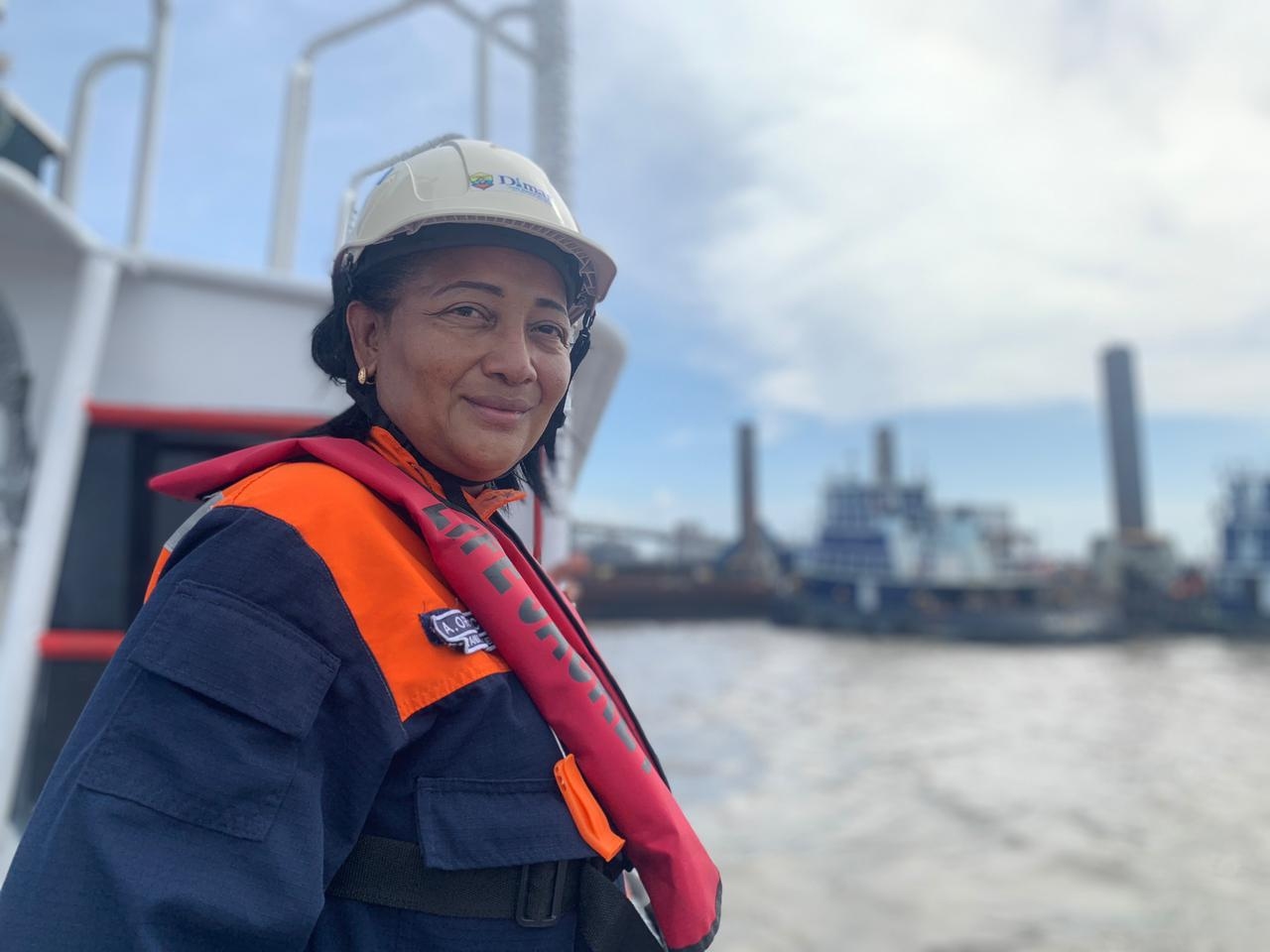 Mujeres de la Dirección General Marítima hacen historia en mares, ríos y puertos de Colombia