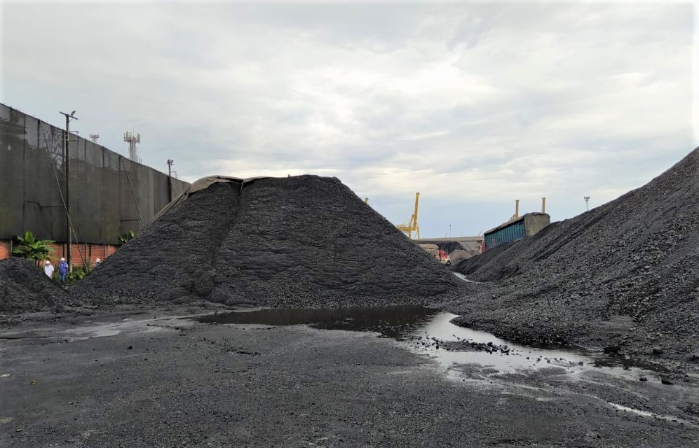 Entes de control ambiental realizaron verificación de la operación en patios que almacenan carbón en el perímetro urbano de Buenaventura