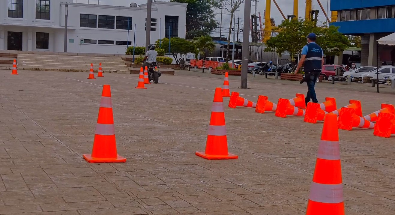 Realizan jornada de sensibilización sobre seguridad vial dirigida a los usuarios de motocicletas