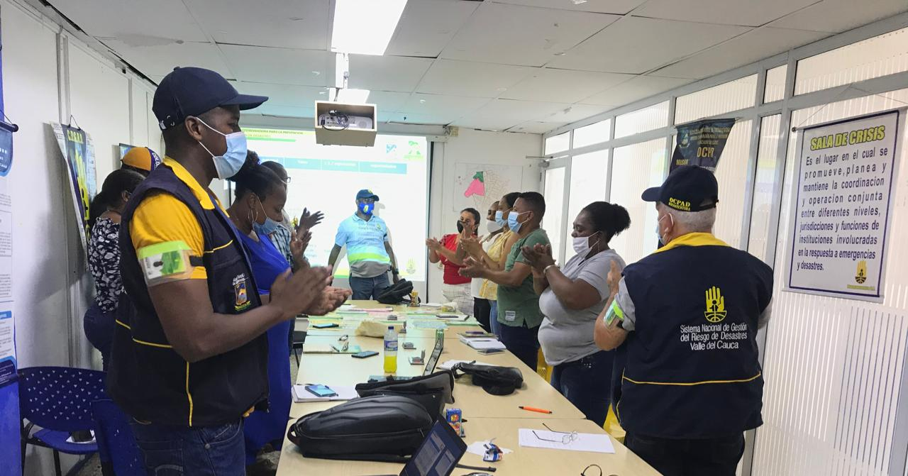 Docentes de Buenaventura están siendo capacitados en Gestión del Riesgo 