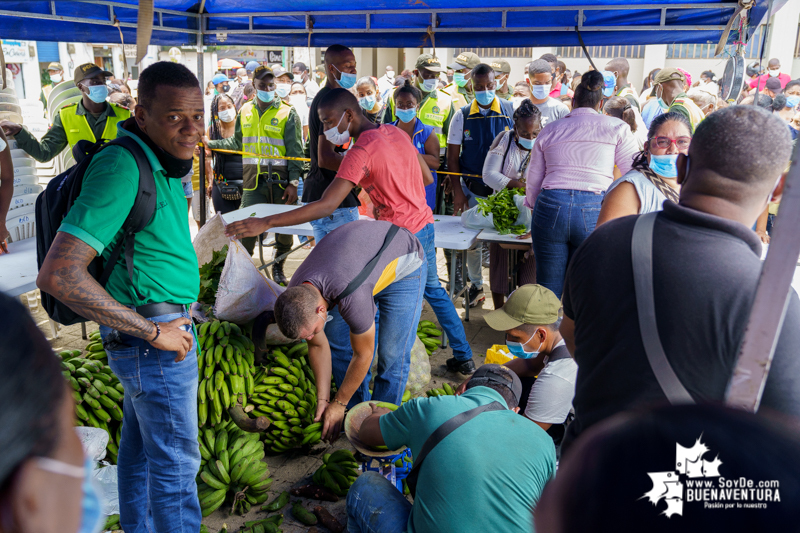 Superando todas las expectativas se realizó el Mercado Popular Campesino en Buenaventura