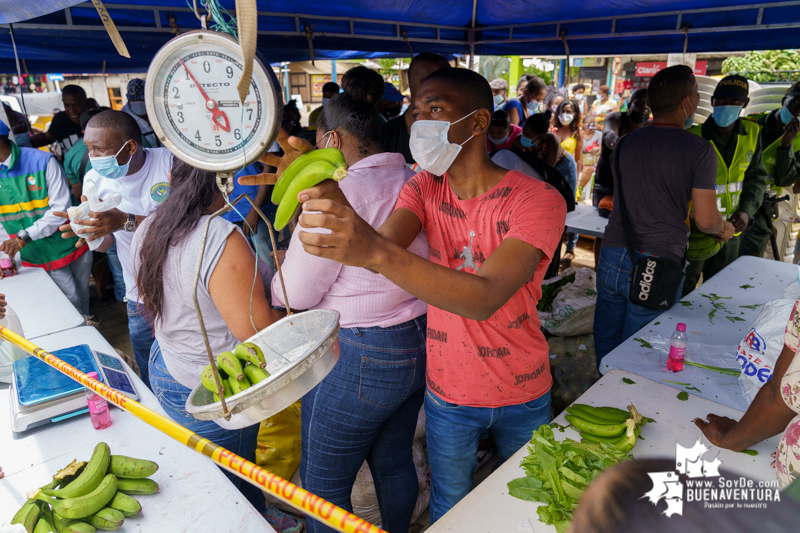 Superando todas las expectativas se realizó el Mercado Popular Campesino en Buenaventura