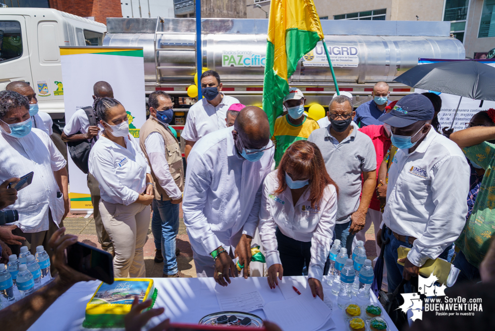 Buenaventura cuenta con tres carrotanques nuevos para mejorar el suministro de agua potable en algunos barrios de la ciudad