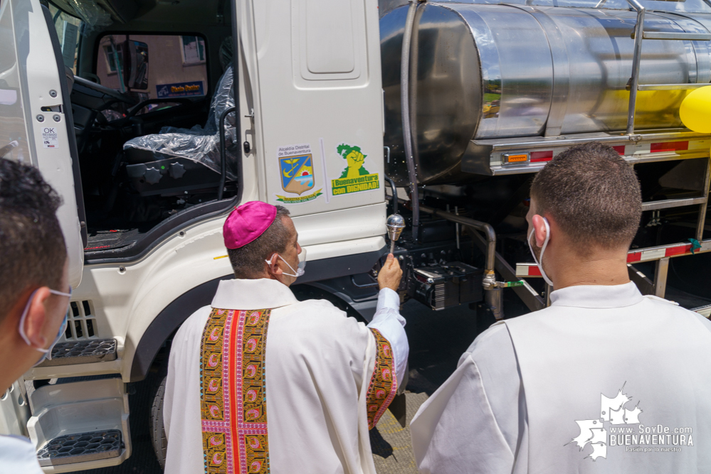 Buenaventura cuenta con tres carrotanques nuevos para mejorar el suministro de agua potable en algunos barrios de la ciudad