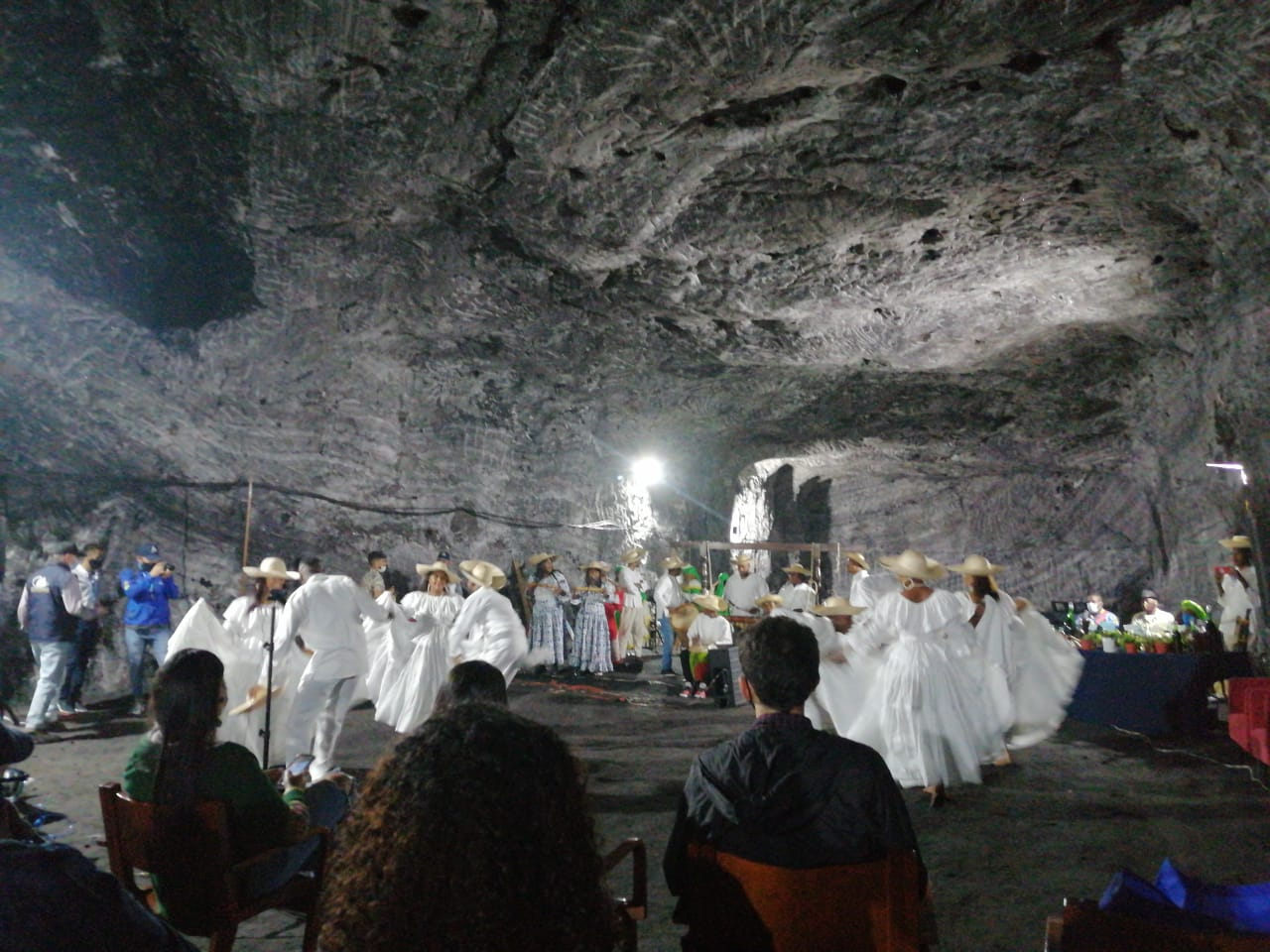 El turismo y la cultura bonaverense se promocionaron en la Catedral de Sal de Zipaquirá