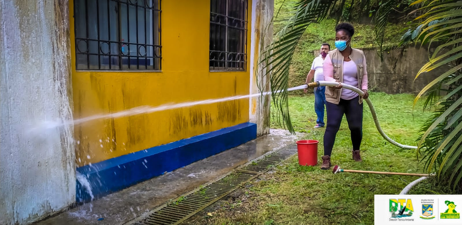 En el marco de la campaña Abrázate a Buenaventura la Casa de Justicia realizó una jornada de "Lavatón" en sus instalaciones