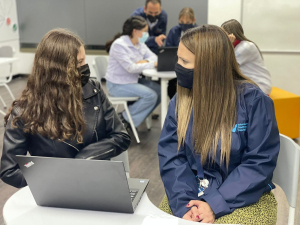 El Día Internacional del Voluntario Telefónica Movistar, beneficio a 1.600 colombianos 