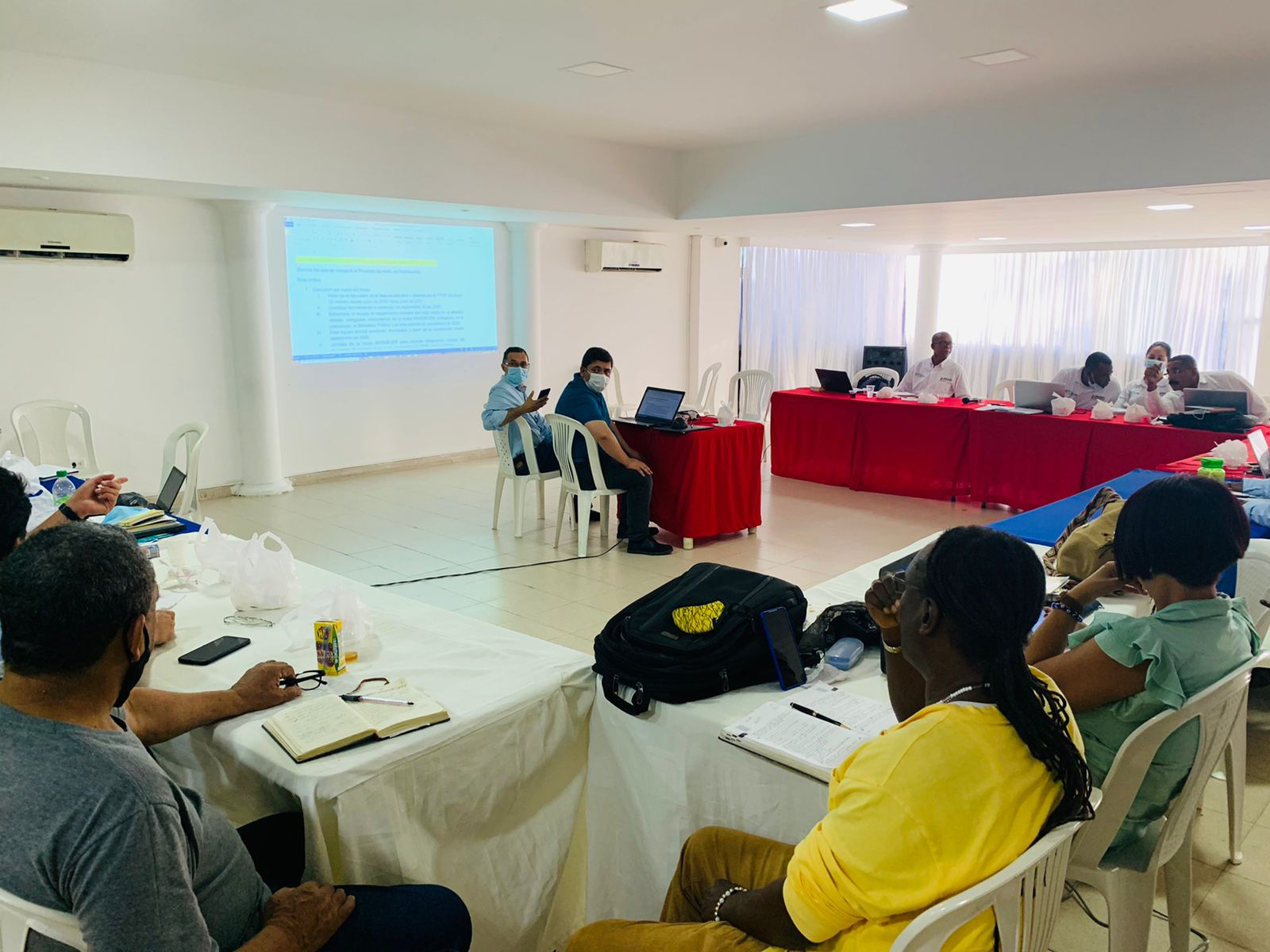 La Alcaldía Distrital participó en seguimiento realizado a la ruta crítica de los acuerdos del paro cívico en materia de acueducto, alcantarillado y saneamiento básico en Buenaventura