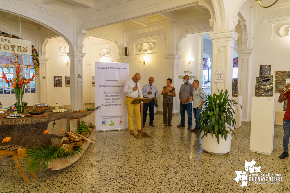 Inició la exposición "Miradas a Buenaventura"