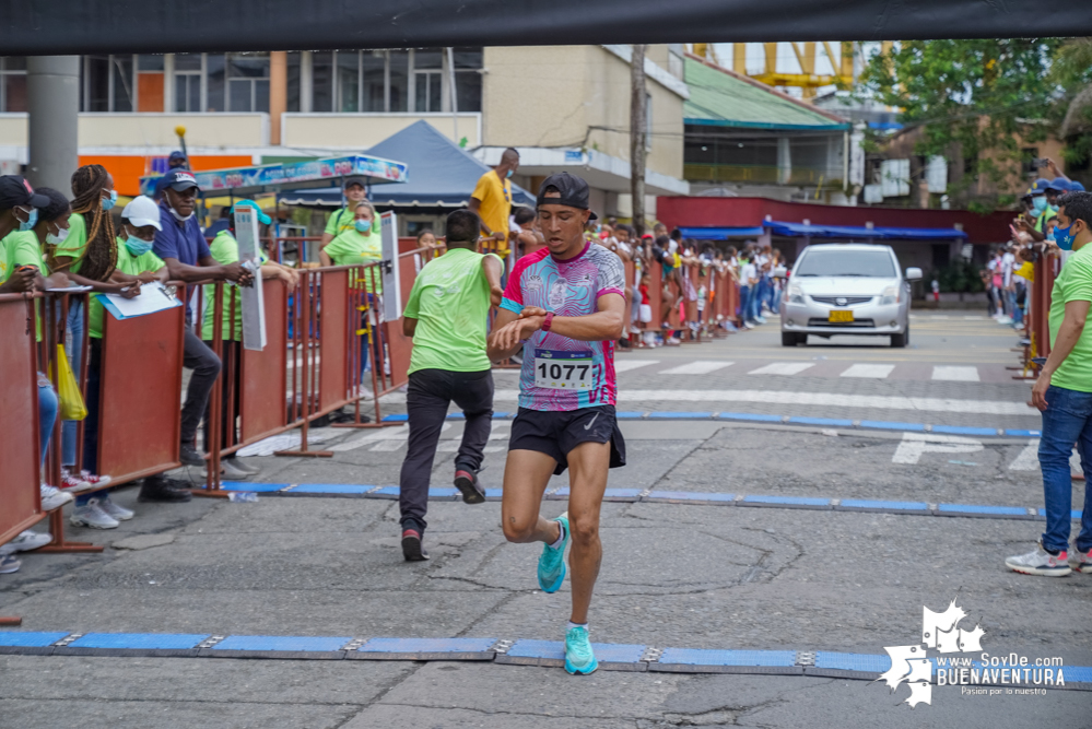 Más de mil atletas hicieron parte de la Carrera Atlética Buenaventura Corre 2021 