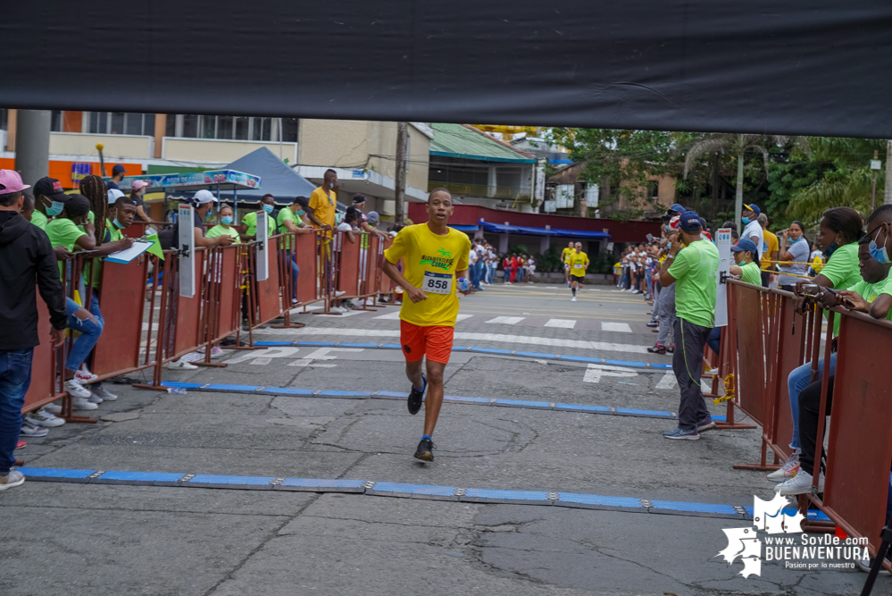 Más de mil atletas hicieron parte de la Carrera Atlética Buenaventura Corre 2021 