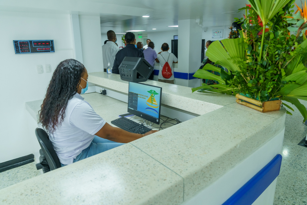 Fueron inauguradas 46 nuevas unidades de cuidados intensivos e intermedios en el Hospital Luis Ablanque de la Plata de Buenaventura