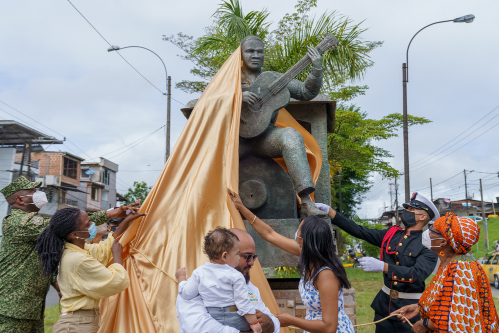 Con la entrega de escultura, Buenaventura saldó deuda histórica con Petronio Álvarez 