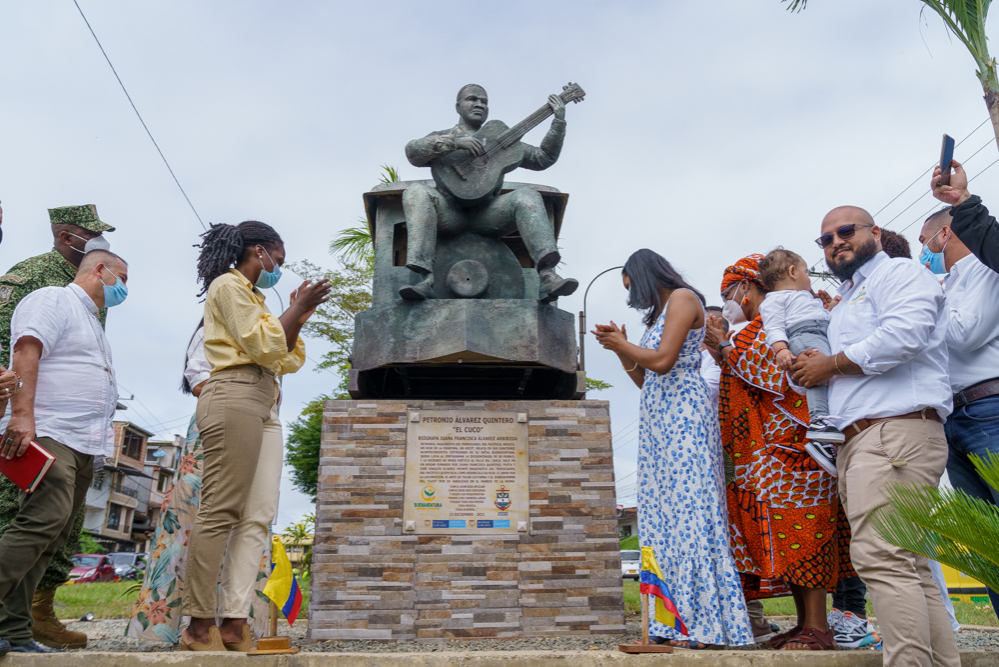 Con la entrega de escultura, Buenaventura saldó deuda histórica con Petronio Álvarez 