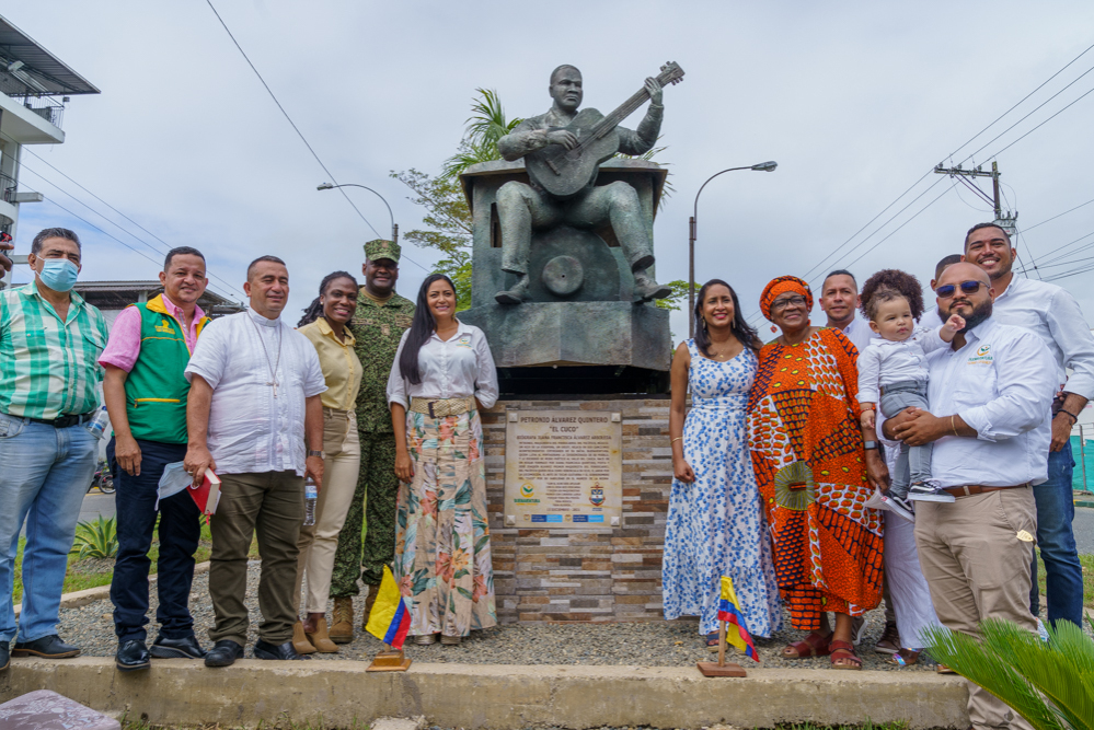 Con la entrega de escultura, Buenaventura saldó deuda histórica con Petronio Álvarez 