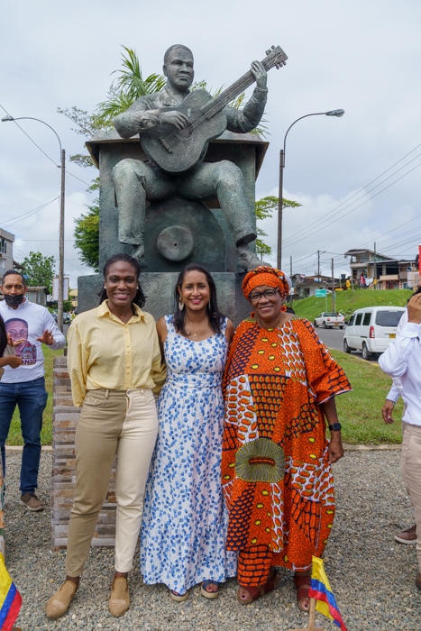 Con la entrega de escultura, Buenaventura saldó deuda histórica con Petronio Álvarez 