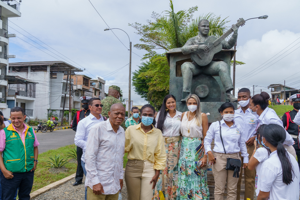 Con la entrega de escultura, Buenaventura saldó deuda histórica con Petronio Álvarez 