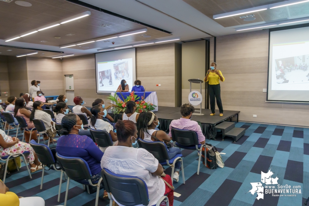 Mujeres microempresarias victimas del conflicto armada en Buenaventura, fortalecieron sus habilidades para el cambio social y empresarial