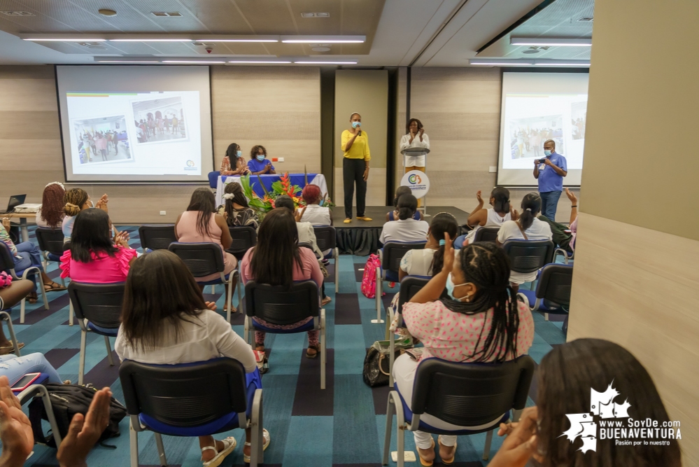 Mujeres microempresarias victimas del conflicto armada en Buenaventura, fortalecieron sus habilidades para el cambio social y empresarial