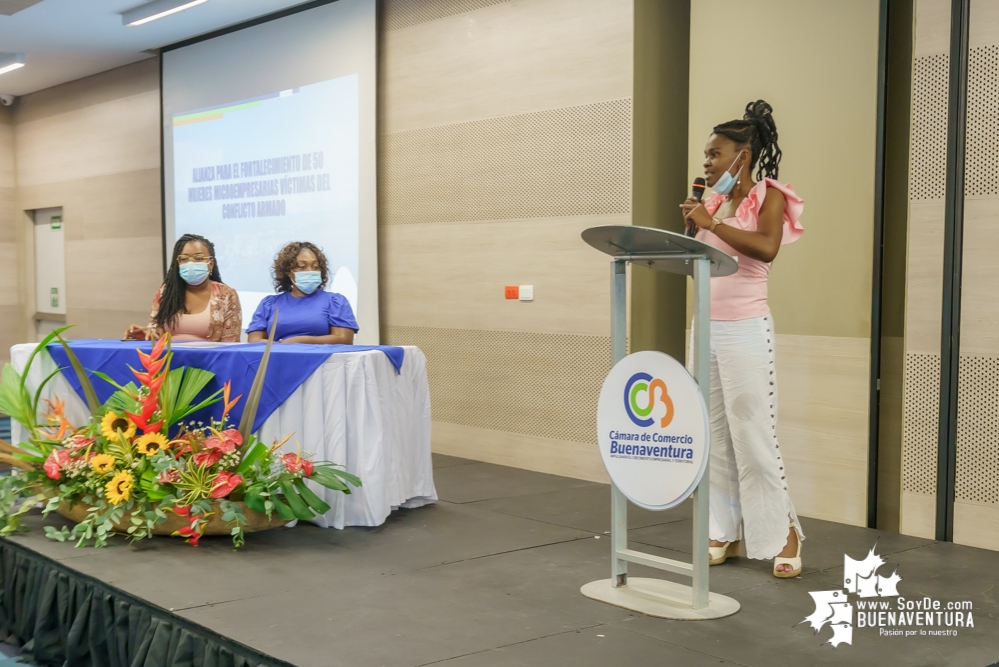 Mujeres microempresarias victimas del conflicto armada en Buenaventura, fortalecieron sus habilidades para el cambio social y empresarial