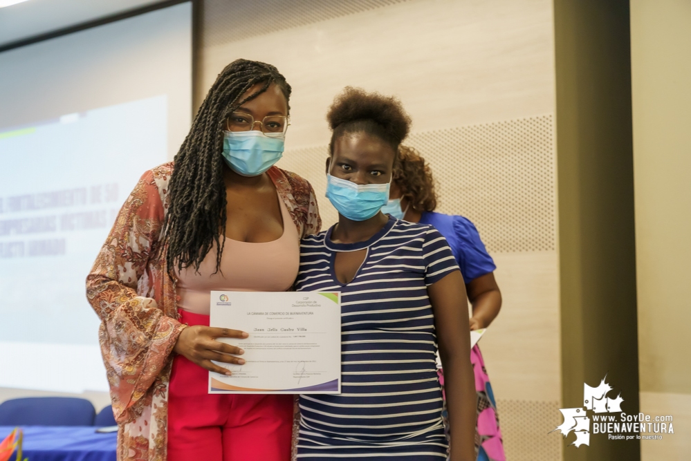 Mujeres microempresarias victimas del conflicto armada en Buenaventura, fortalecieron sus habilidades para el cambio social y empresarial