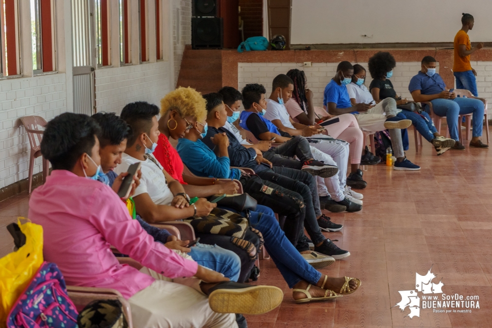 Los jóvenes de Buenaventura participan con sus propuestas de como quieren ver a Buenaventura en el año 2040