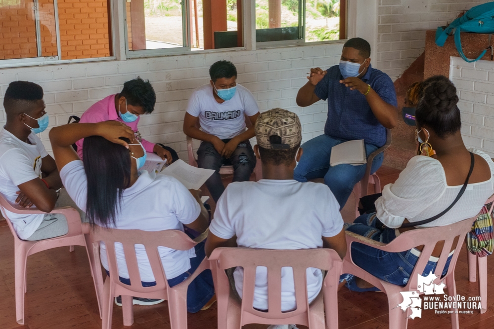 Los jóvenes de Buenaventura participan con sus propuestas de como quieren ver a Buenaventura en el año 2040