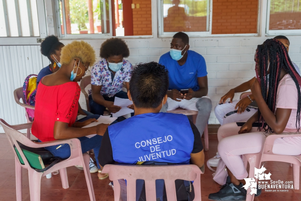 Los jóvenes de Buenaventura participan con sus propuestas de como quieren ver a Buenaventura en el año 2040