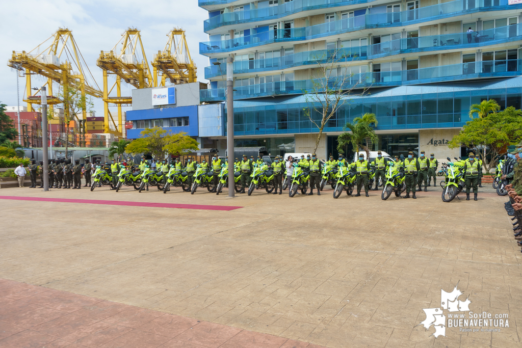 El Mindefensa anunció que 1.040 hombres de la Fuerza Pública garantizan seguridad territorial en los barrios de Buenaventura