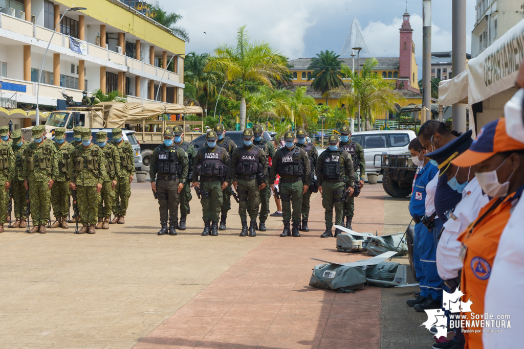 El Mindefensa anunció que 1.040 hombres de la Fuerza Pública garantizan seguridad territorial en los barrios de Buenaventura