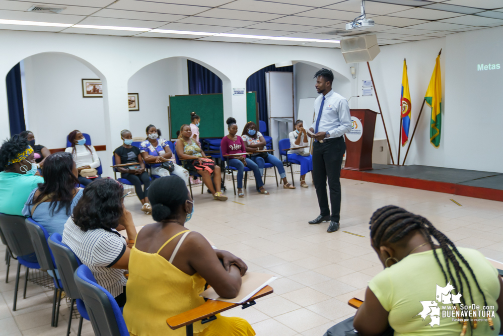 Open Society, la Cámara de Comercio y CDP siguen apoyando a mujeres emprendedoras víctimas del conflicto armado en Buenaventura