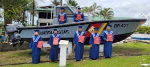 En el pacífico colombiano 125 infantes de marina se graduaron como bachilleres 