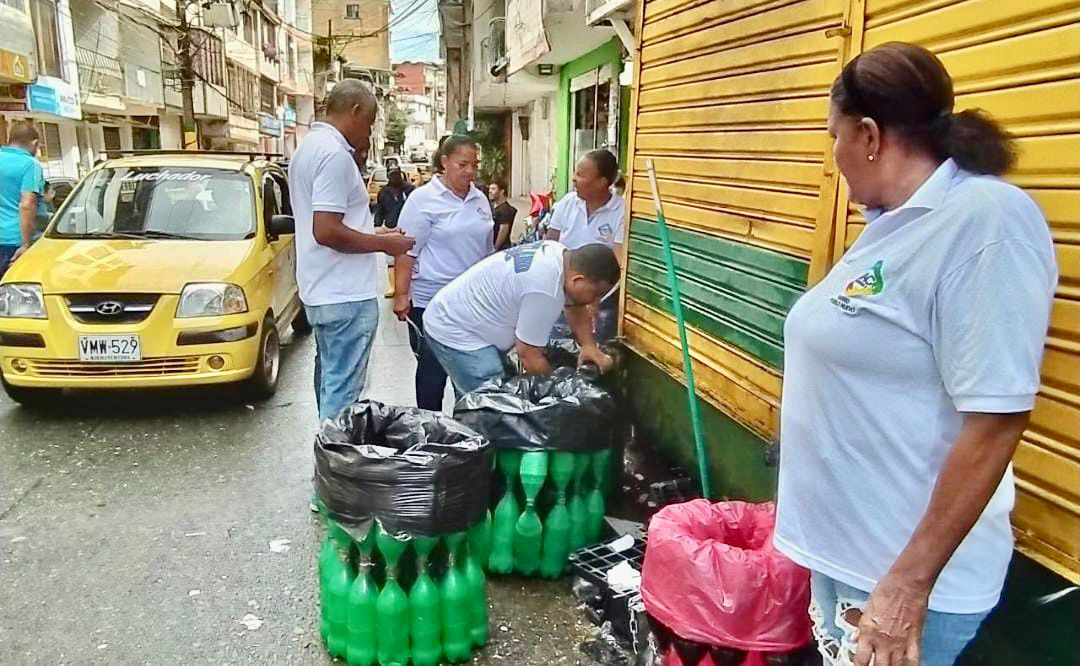 Habitantes de Pueblo Nuevo y Calimita en Buenaventura participaron activamente en jornadas de limpieza de sus entornos