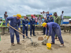 La Armada de Colombia continúa edificando obras en beneficio de la comunidad de Candelilla de la Mar