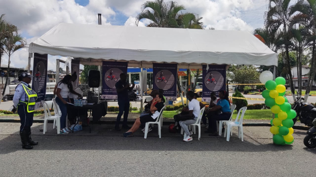 Motociclistas de Buenaventura fueron sensibilizados sobre la Política de Seguridad Vial