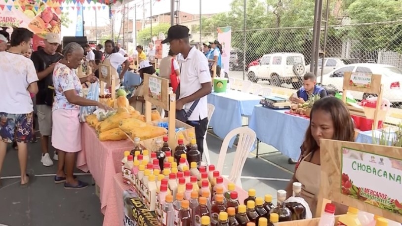 “Los mercados campesinos en las comunas son una oportunidad para las asociaciones y para los caleños”