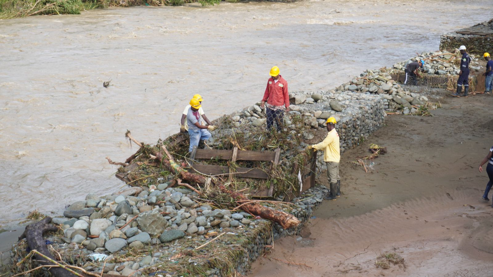 En un 67 % de avance se encuentra la obra de El Salto permitiendo disminuir afectaciones por lluvias y creciente del río Dagua