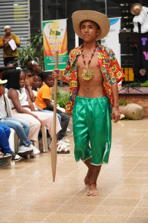 Se realizó el II Desfile de Trajes Típicos y Moda Afro en Buenaventura 