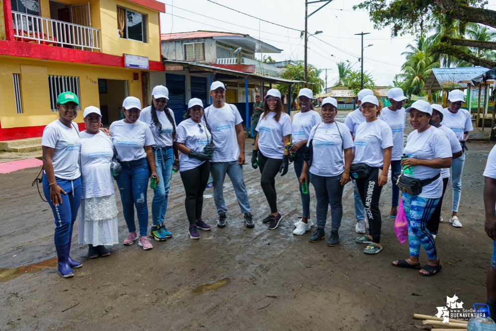 La Asociación de Gestores Ambientales del Pacífico realizó jornada de limpieza de playas en La Bocana en el sector de Changai