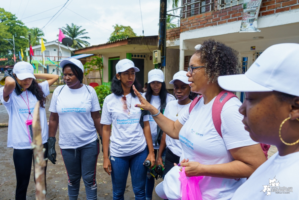 La Asociación de Gestores Ambientales del Pacífico realizó jornada de limpieza de playas en La Bocana en el sector de Changai