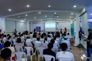 La exministra de Cultura Paula Marcela Moreno presentó en Buenaventura su libro “Soñar lo Imposible”