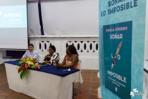 La exministra de Cultura Paula Marcela Moreno presentó en Buenaventura su libro “Soñar lo Imposible”