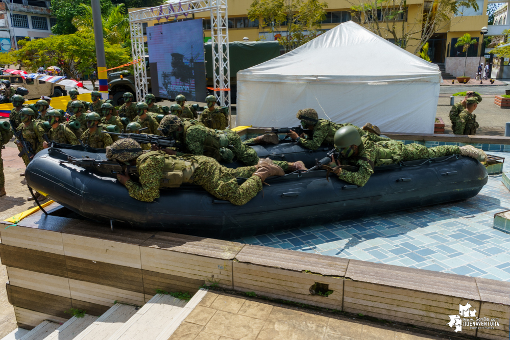 Se realizó la ceremonia de relevo del Comandante de la Brigada de Infantería de Marina No. 2 en Buenaventura