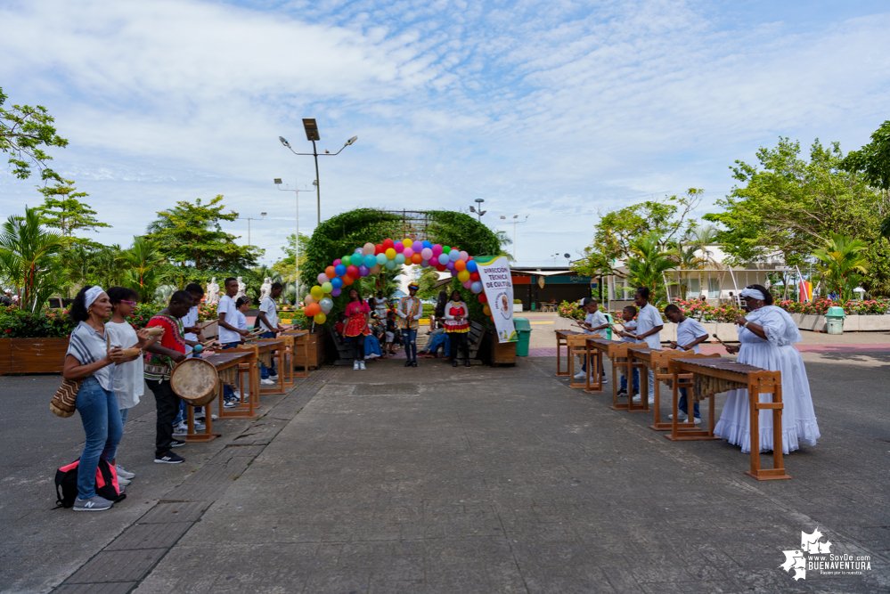 La Administración Distrital de Buenaventura celebró el Día los Niños y Niñas a través del despacho de la Gestora Social, Edith Obando