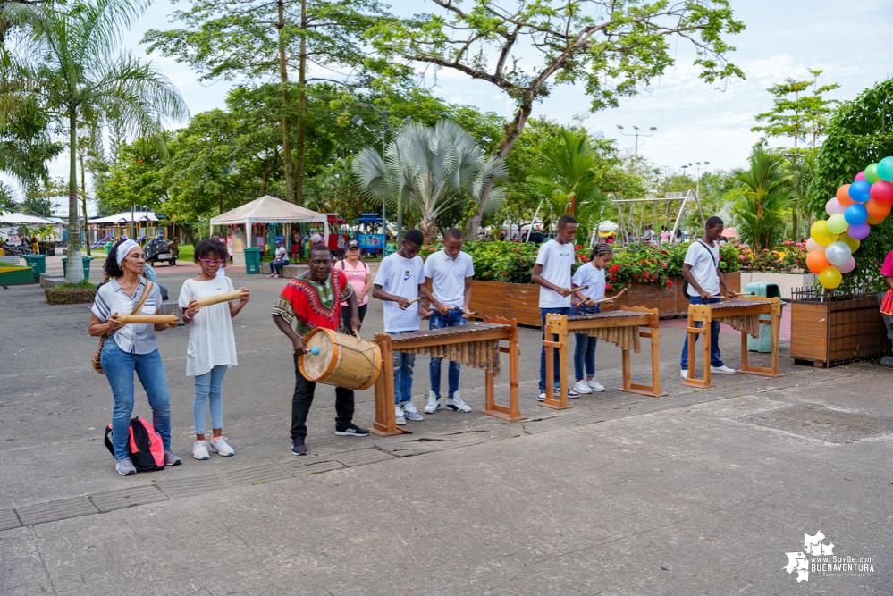 La Administración Distrital de Buenaventura celebró el Día los Niños y Niñas a través del despacho de la Gestora Social, Edith Obando