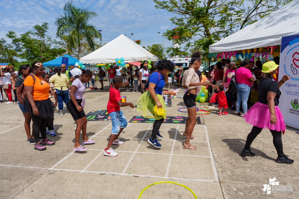 La Administración Distrital de Buenaventura celebró el Día los Niños y Niñas a través del despacho de la Gestora Social, Edith Obando