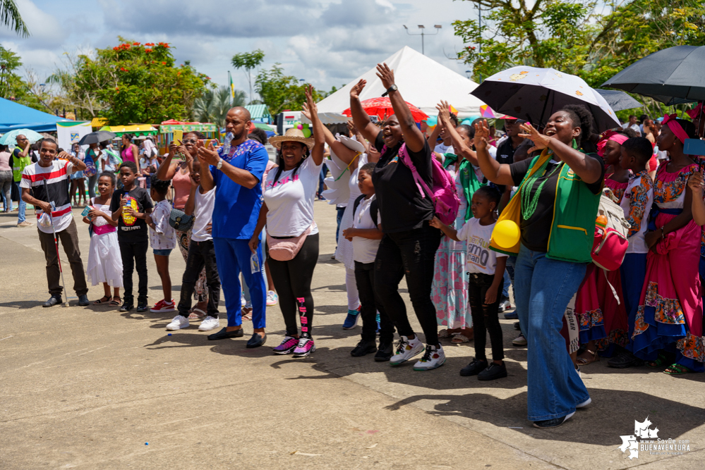 La Administración Distrital de Buenaventura celebró el Día los Niños y Niñas a través del despacho de la Gestora Social, Edith Obando