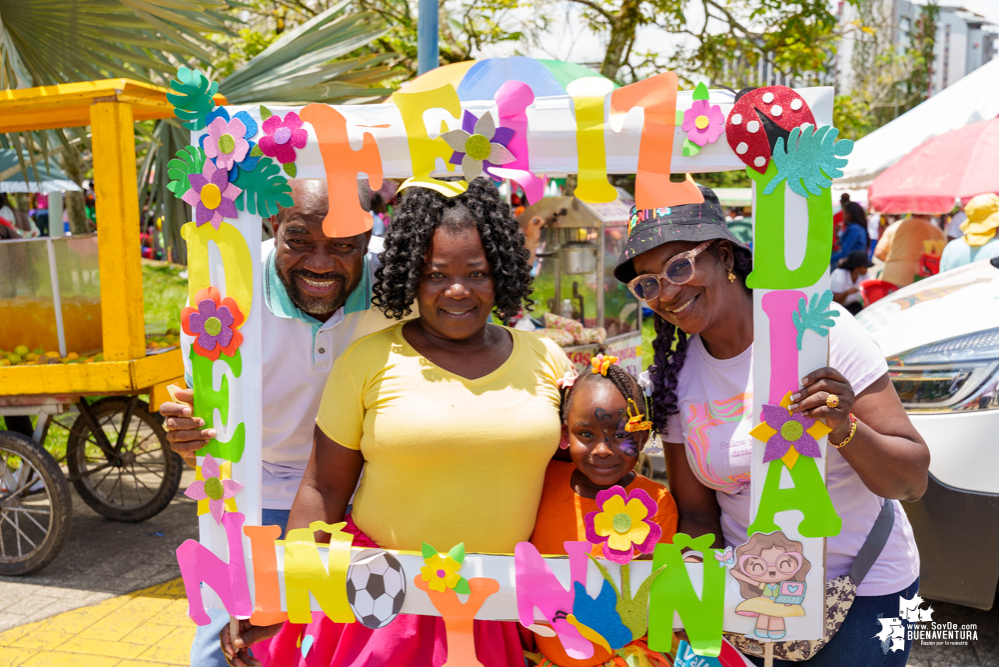 La Administración Distrital de Buenaventura celebró el Día los Niños y Niñas a través del despacho de la Gestora Social, Edith Obando