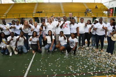 Gobernación impactó a 327 platoneras, cocineras y jóvenes emprendedores de Buenaventura con Valle INN