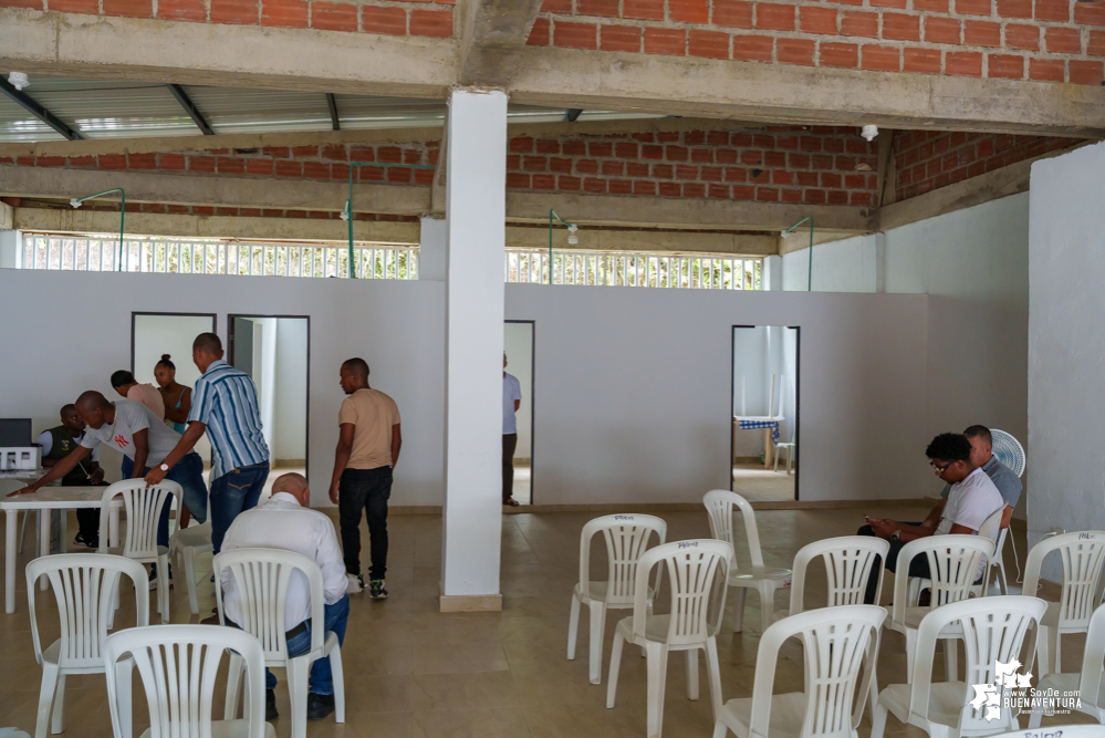 Trabajo en equipo fue clave para la construcción y entrega a la comunidad de la caseta comunal del barrio Nueva Estación La Palera en Buenaventura 